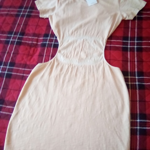 Dress - Picture 8 of 11